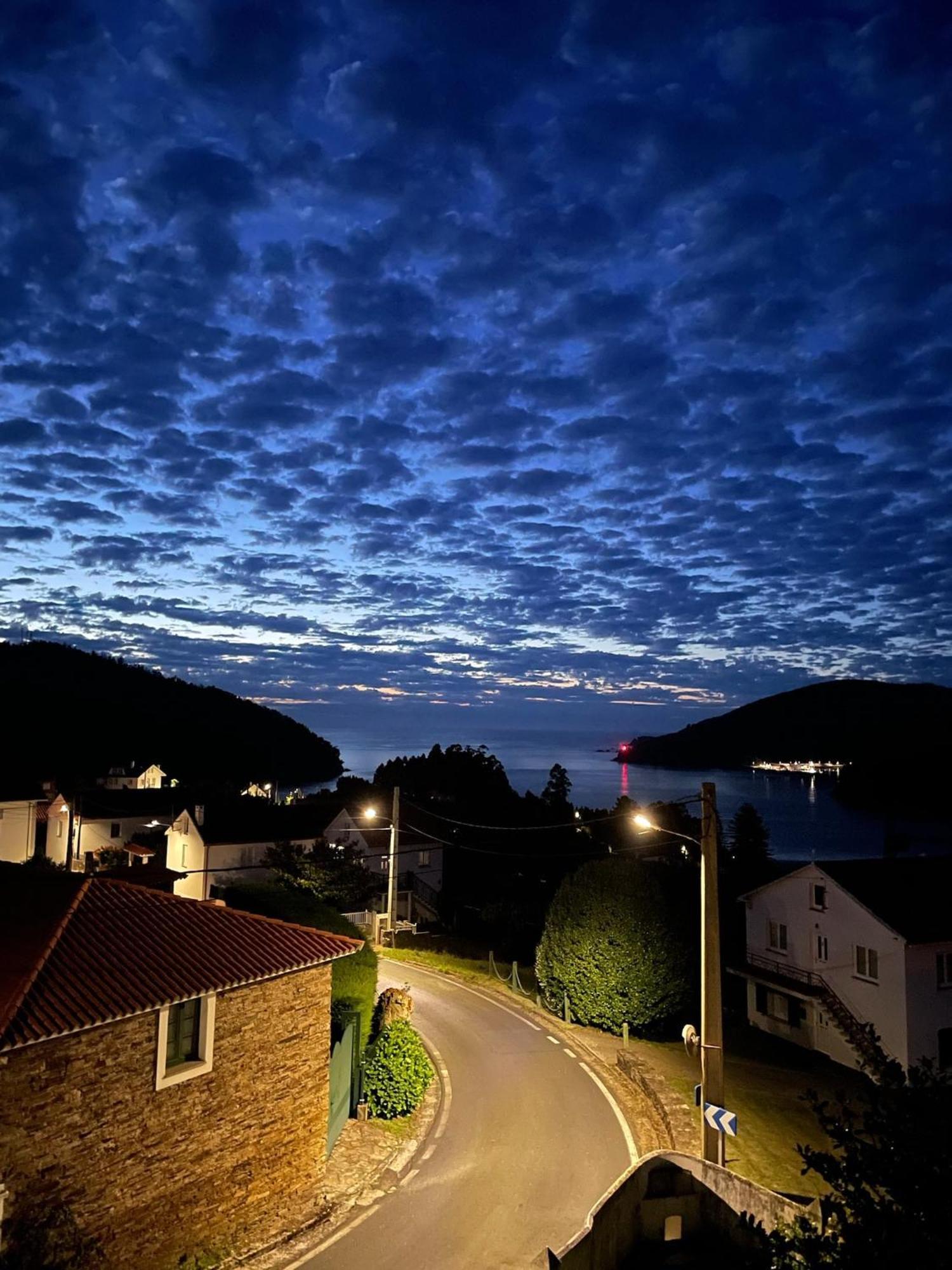Beachfront Surf & Holiday House, Charming & Quiet Valdoviño Eksteriør billede
